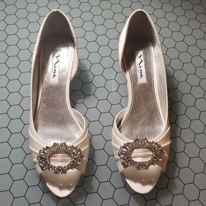 Nina White Wedges *NEW*